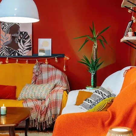 Roof Shelter With Balcony View Foosball Apartman