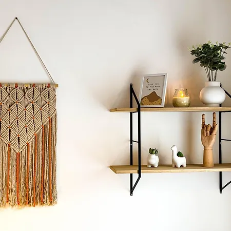 شقة Roof Shelter With Balcony View Foosball *