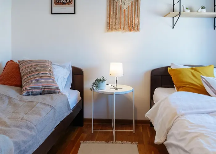 Roof Shelter With Balcony View Foosball アパート ベオグラード