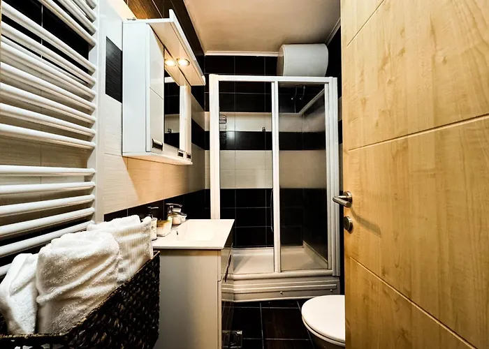 Roof Shelter With Balcony View Foosball アパート *