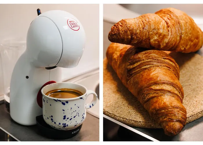 Roof Shelter With Balcony View Foosball アパート *